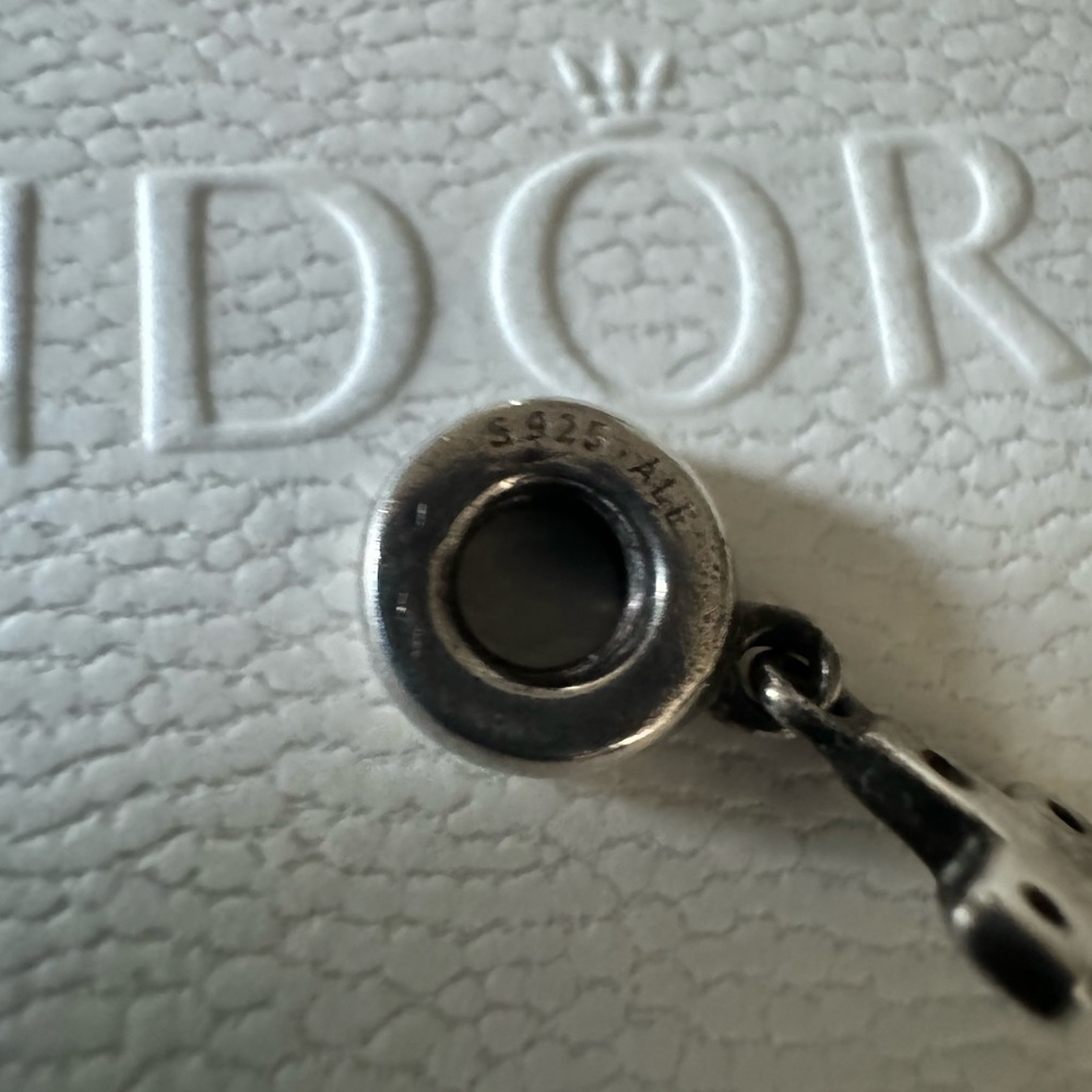 Pandora cross charm - Picture 3 of 4